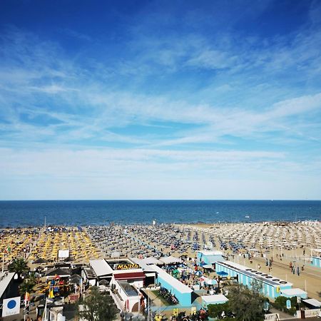 Hotel Audi Frontemare Rimini Eksteriør billede